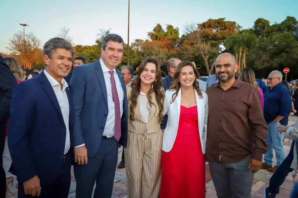 Em agenda em Campo Grande, prefeita de Aral Moreira firma compromisso no enfrentamento à violência contra mulheres Em agenda em Campo Grande, prefeita de Aral Moreira firma compromisso no enfrentamento à violência contra mulheres