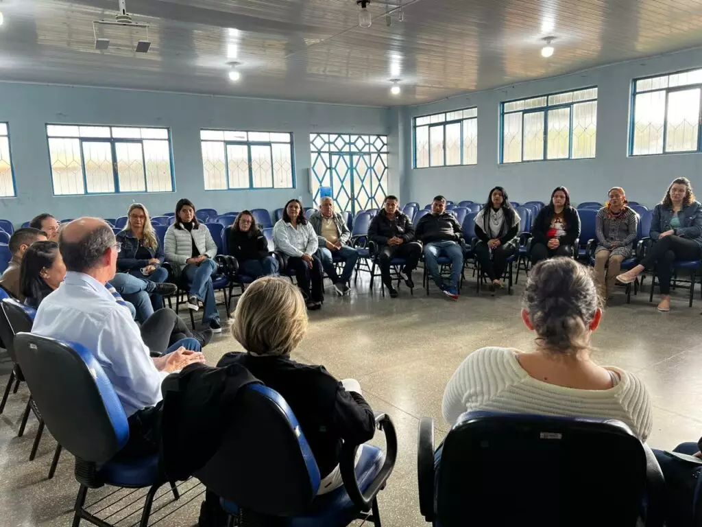 Rosemeire Charão assume como secretária municipal de Educação em Amambai Rosemeire Charão assume como secretária municipal de Educação em Amambai