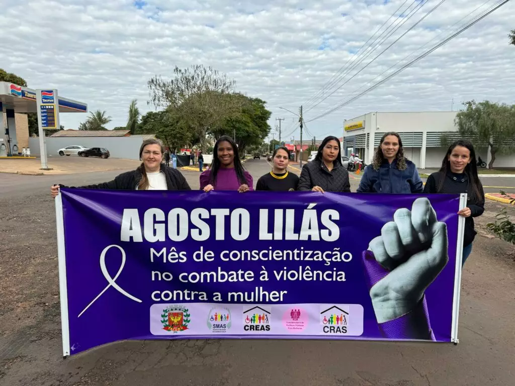 Caminhada do Agosto Lilás mobiliza comunidade em Tacuru pelo fim da violência contra a mulher