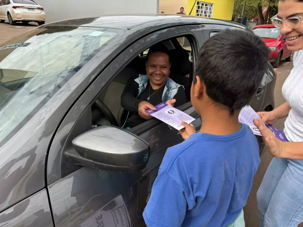 Caminhada do Agosto Lilás mobiliza comunidade em Tacuru pelo fim da violência contra a mulher