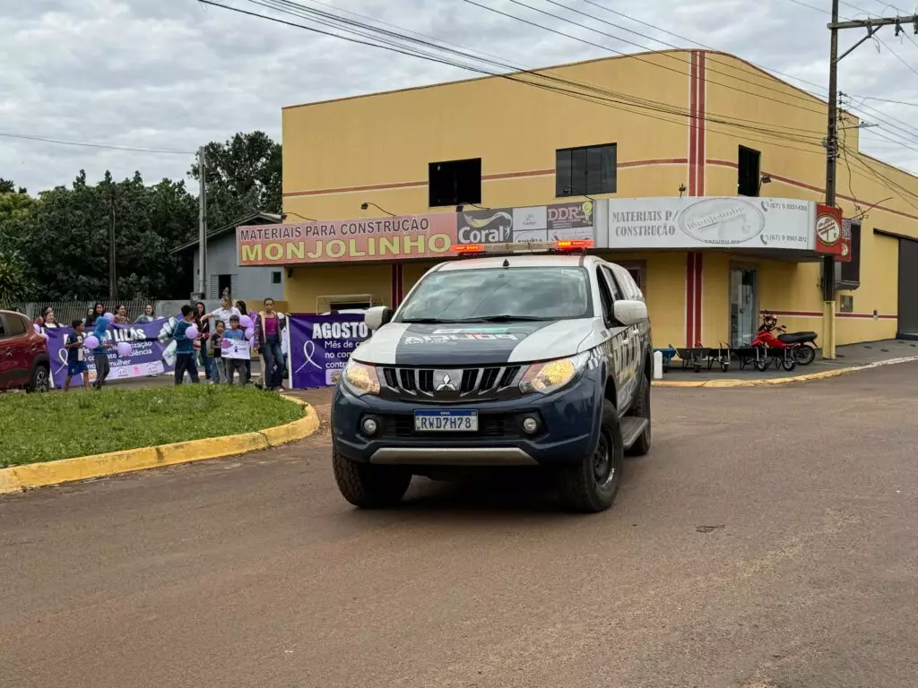 Caminhada do Agosto Lilás mobiliza comunidade em Tacuru pelo fim da violência contra a mulher