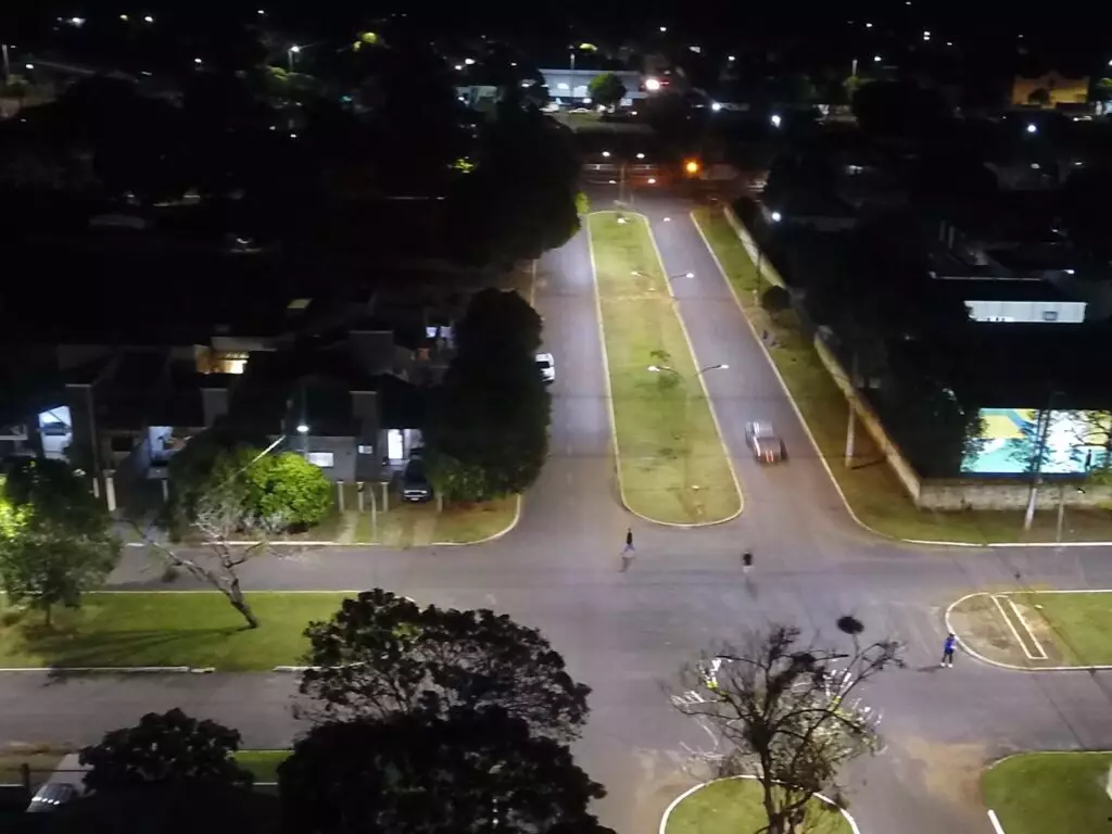 Ruas e avenidas de Iguatemi já contam com novo sistema de iluminação de LED e segunda etapa contemplará vários bairros Ruas e avenidas de Iguatemi já contam com novo sistema de iluminação de LED e segunda etapa contemplará vários bairros