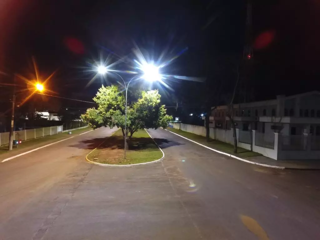Ruas e avenidas de Iguatemi já contam com novo sistema de iluminação de LED e segunda etapa contemplará vários bairros Ruas e avenidas de Iguatemi já contam com novo sistema de iluminação de LED e segunda etapa contemplará vários bairros