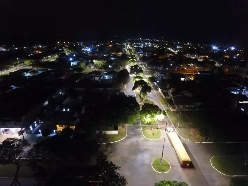 Ruas e avenidas de Iguatemi já contam com novo sistema de iluminação de LED e segunda etapa contemplará vários bairros Ruas e avenidas de Iguatemi já contam com novo sistema de iluminação de LED e segunda etapa contemplará vários bairros