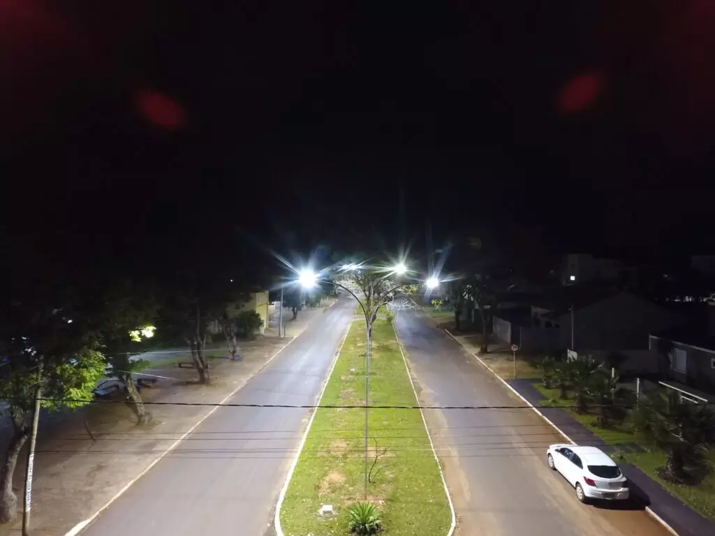 Ruas e avenidas de Iguatemi já contam com novo sistema de iluminação de LED e segunda etapa contemplará vários bairros Ruas e avenidas de Iguatemi já contam com novo sistema de iluminação de LED e segunda etapa contemplará vários bairros