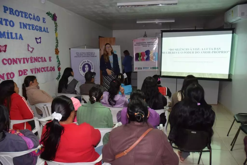 Iguatemi: Assistência Social realiza palestra alusiva ao Agosto Lilás, mês de enfrentamento à violência contra a mulher Iguatemi: Assistência Social realiza palestra alusiva ao Agosto Lilás, mês de enfrentamento à violência contra a mulher