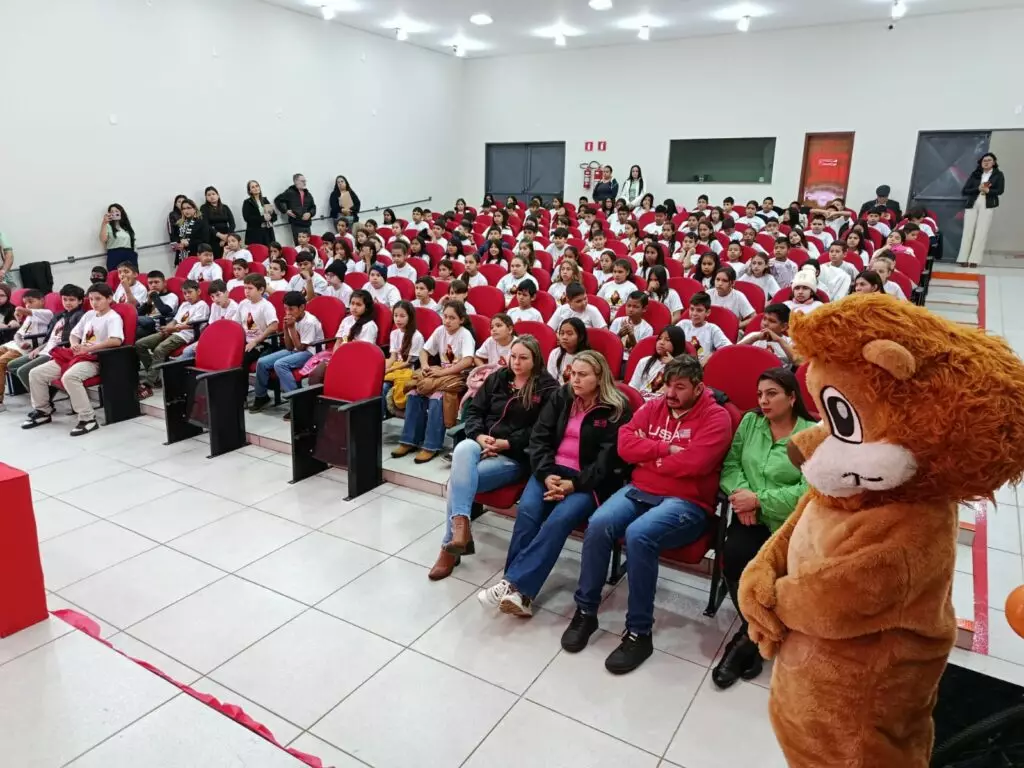 Semeando um Futuro Livre das Drogas: Coronel Sapucaia celebra formatura do PROERD com emoção e esperança