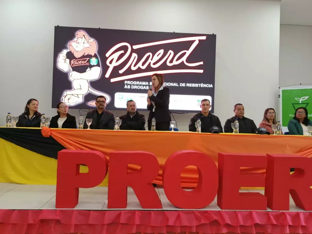 Semeando um Futuro Livre das Drogas: Coronel Sapucaia celebra formatura do PROERD com emoção e esperança