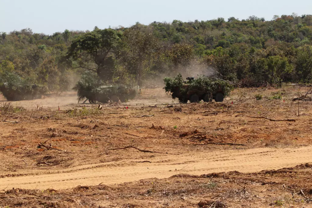 Prontidão e poder de combate: centenas de militares participam de certificação da Força de Emprego Estratégico em Betione (MS)