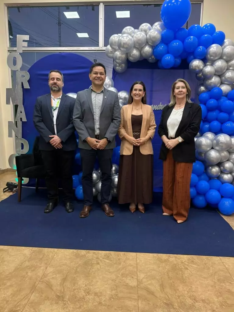 Formatura em Aral Moreira certifica 49 alunos em cursos de capacitação