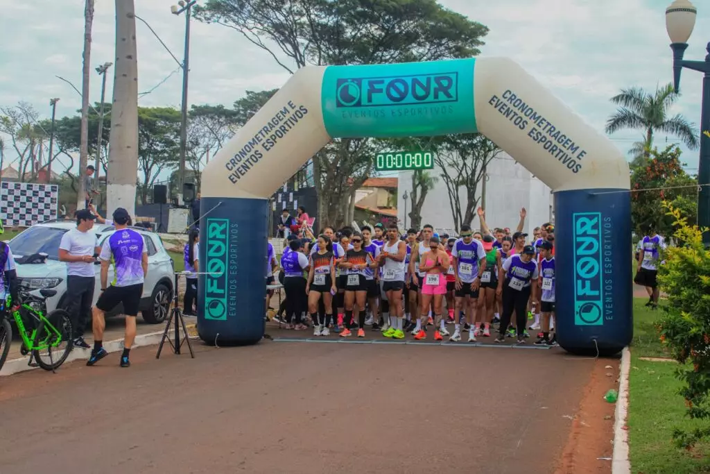 1ª Corrida e Caminhada Lilás reúne 160 atletas e fortalece solidariedade em Coronel Sapucaia
