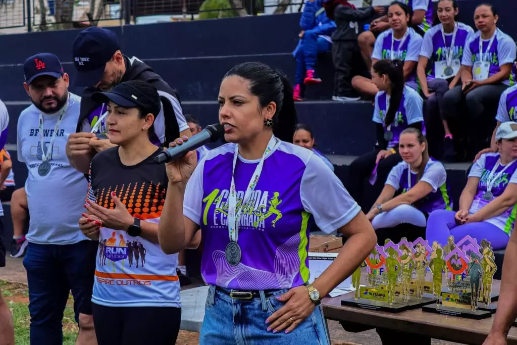 1ª Corrida e Caminhada Lilás reúne 160 atletas e fortalece solidariedade em Coronel Sapucaia