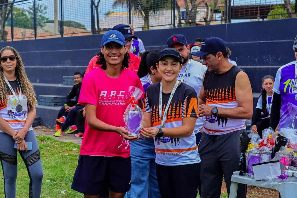 1ª Corrida e Caminhada Lilás reúne 160 atletas e fortalece solidariedade em Coronel Sapucaia