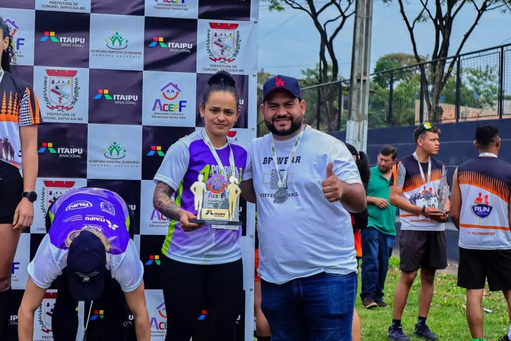 1ª Corrida e Caminhada Lilás reúne 160 atletas e fortalece solidariedade em Coronel Sapucaia
