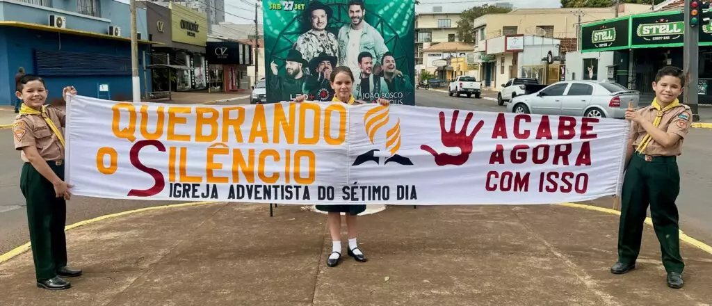 Clube de Desbravadores promoveu passeata contra a violência em Amambai Clube de Desbravadores promoveu passeata contra a violência em Amambai
