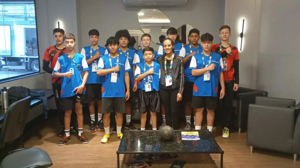 Destaque em MS, professora Léa é convocada para integrar seleção sul-mato-grossense em campeonato brasileiro de handebol, no Paraná Destaque em MS, professora Léa é convocada para integrar seleção sul-mato-grossense em campeonato brasileiro de handebol, no Paraná