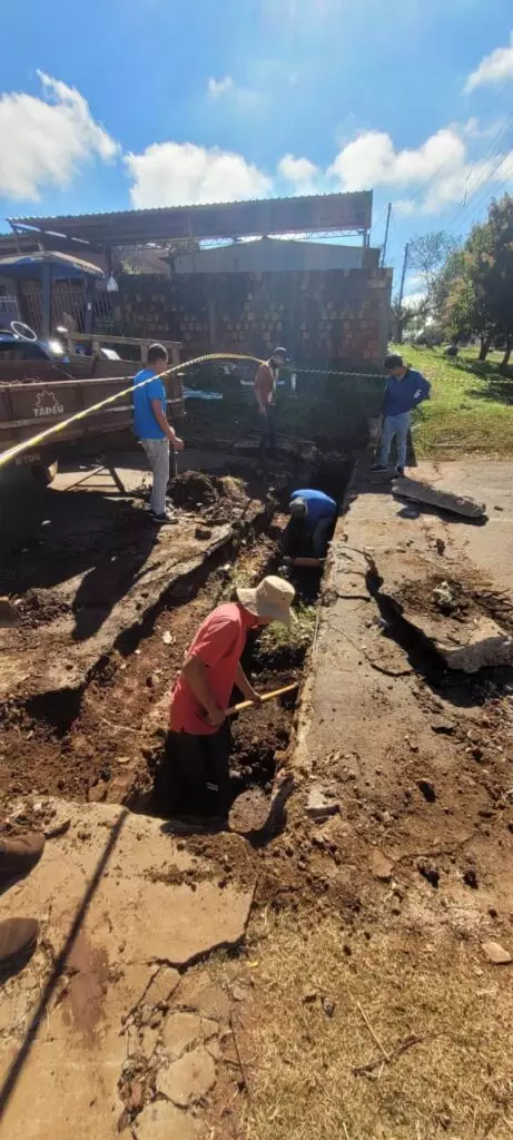 Prefeitura de Amambai interdita trecho da Rua José Pereira Machado para manutenção em boca de dragão Prefeitura de Amambai interdita trecho da Rua José Pereira Machado para manutenção em boca de dragão