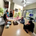 Prefeito visita APAE para acompanhar atividades e ouvir demandas da instituição