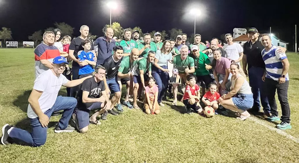 Desportivo Ovando vence nos pênaltis e é campeão da Copa Jamir Signori de Futebol Suíço Master 2025 em Amambai