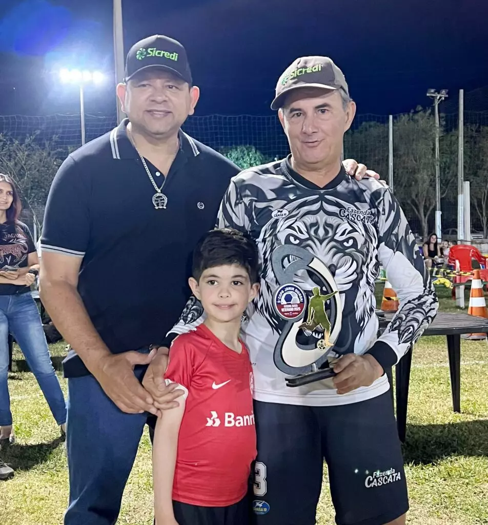 Desportivo Ovando vence nos pênaltis e é campeão da Copa Jamir Signori de Futebol Suíço Master 2025 em Amambai
