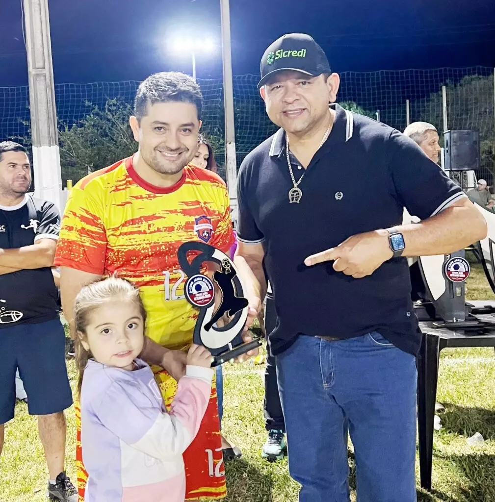 Desportivo Ovando vence nos pênaltis e é campeão da Copa Jamir Signori de Futebol Suíço Master 2025 em Amambai