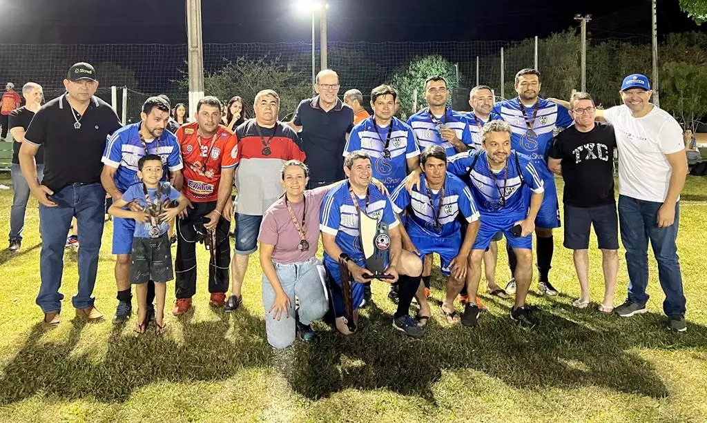 Desportivo Ovando vence nos pênaltis e é campeão da Copa Jamir Signori de Futebol Suíço Master 2025 em Amambai