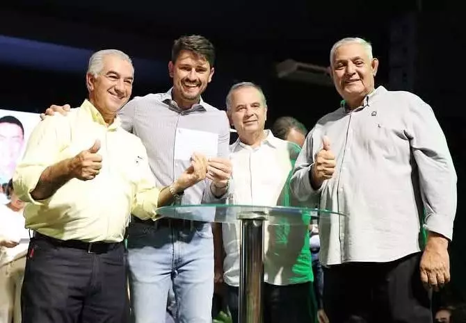 Prefeitos do Cone Sul prestigiam filiação de Reinaldo Azambuja ao PL de Jair Bolsonaro