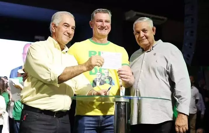 Prefeitos do Cone Sul prestigiam filiação de Reinaldo Azambuja ao PL de Jair Bolsonaro