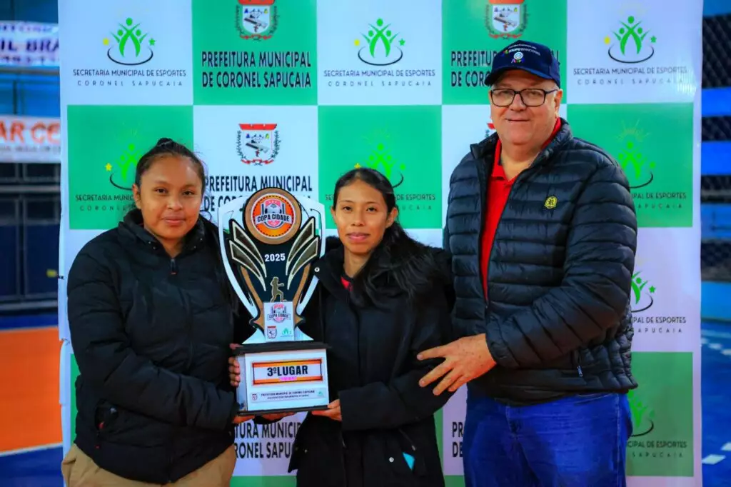 Em rodada marcada por homenagem e gesto de solidariedade Copa Cidade de Futsal define campeões de 2025 em Coronel Sapucaia Em rodada marcada por homenagem e gesto de solidariedade Copa Cidade de Futsal define campeões de 2025 em Coronel Sapucaia