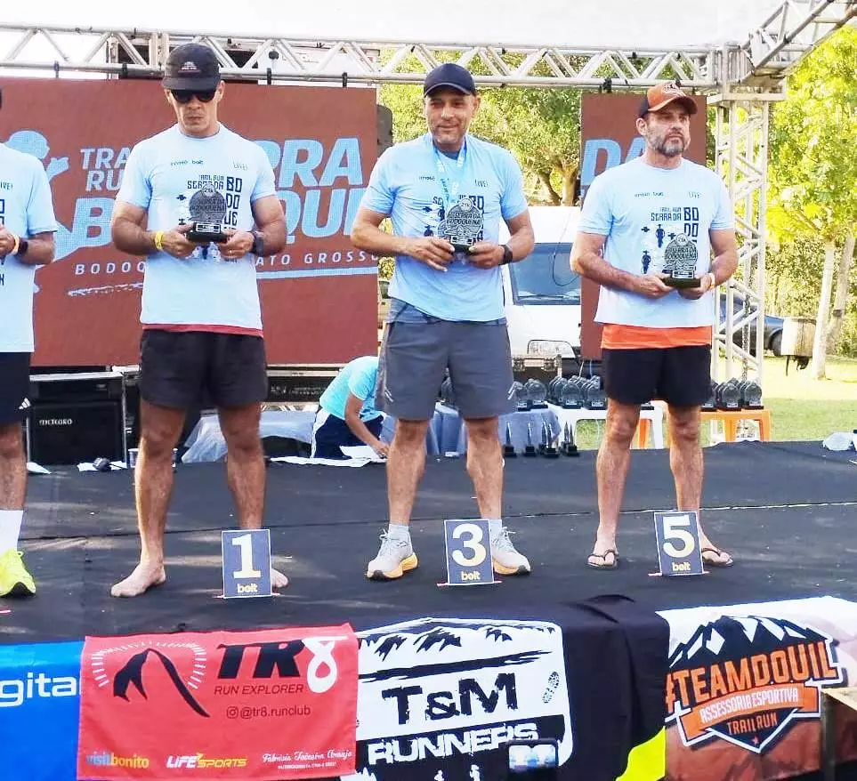 Atletas de Amambai garantem pódio para a Cidade Crepúsculo durante o Trail Run em Bodoquena