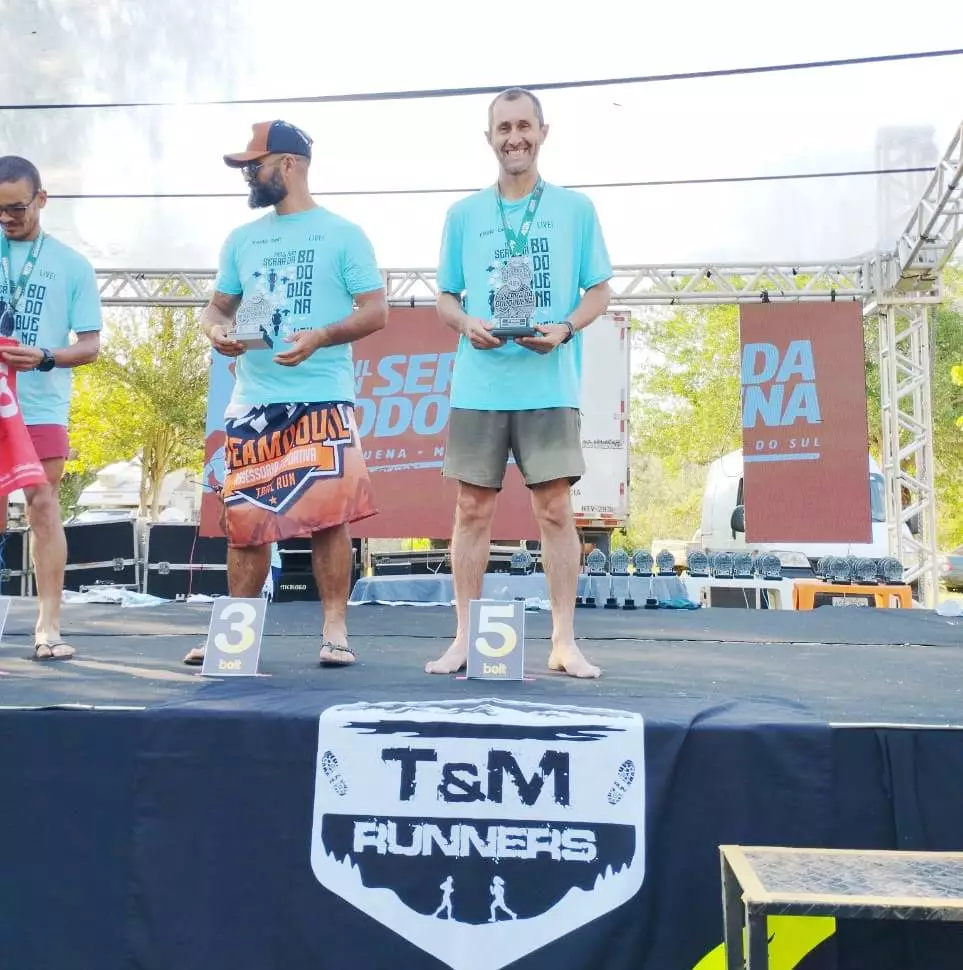 Atletas de Amambai garantem pódio para a Cidade Crepúsculo durante o Trail Run em Bodoquena