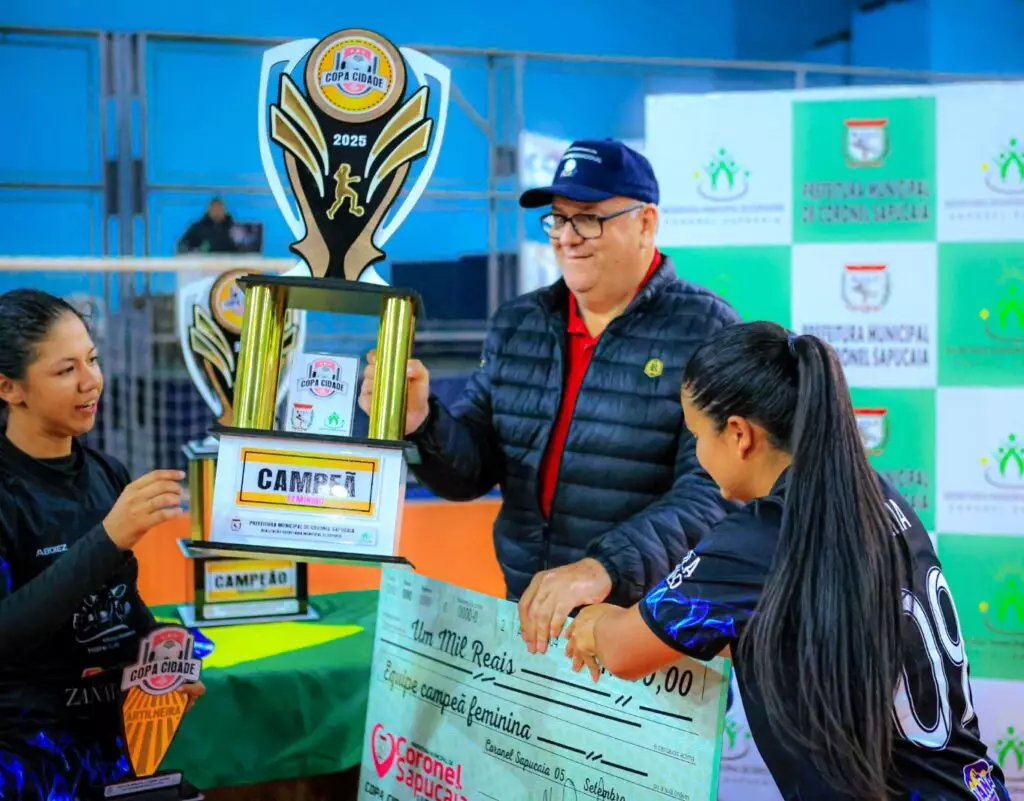Em rodada marcada por homenagem e gesto de solidariedade Copa Cidade de Futsal define campeões de 2025 em Coronel Sapucaia Em rodada marcada por homenagem e gesto de solidariedade Copa Cidade de Futsal define campeões de 2025 em Coronel Sapucaia