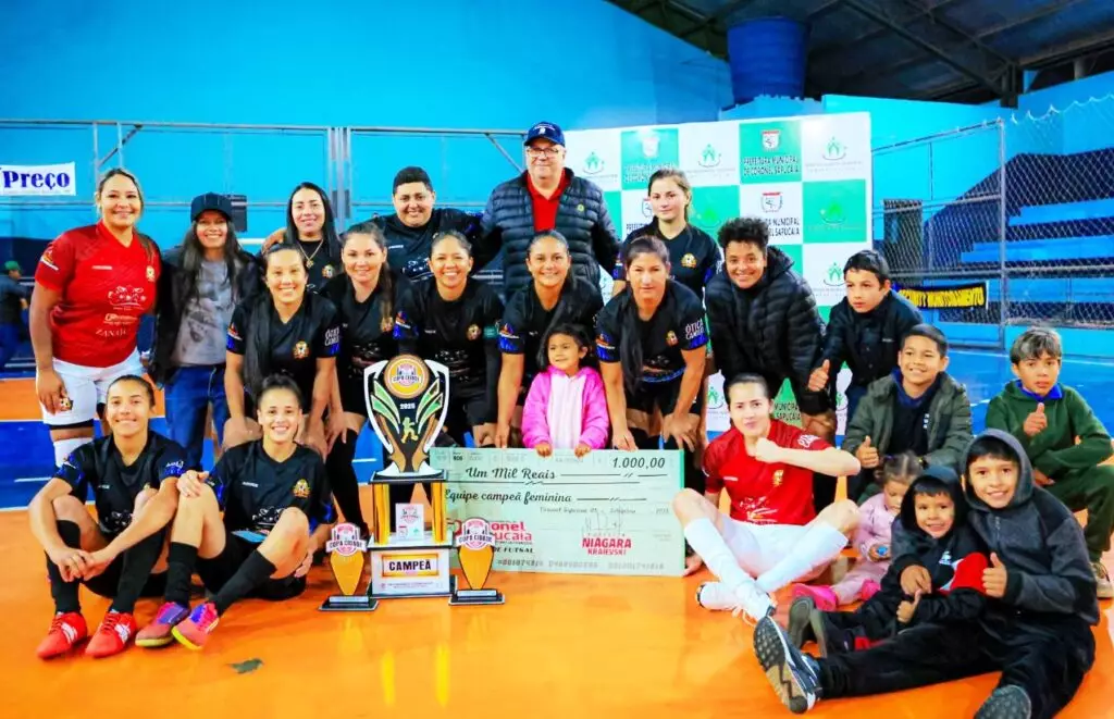 Em rodada marcada por homenagem e gesto de solidariedade Copa Cidade de Futsal define campeões de 2025 em Coronel Sapucaia Em rodada marcada por homenagem e gesto de solidariedade Copa Cidade de Futsal define campeões de 2025 em Coronel Sapucaia
