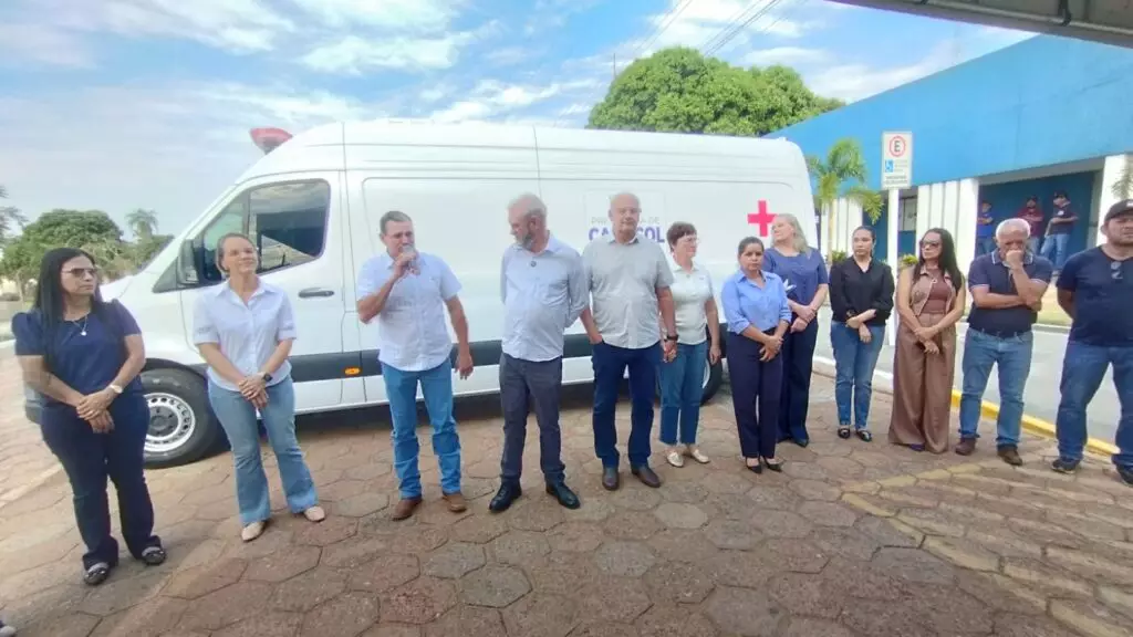 Deputado Geraldo Resende entrega nova ambulância em Caracol