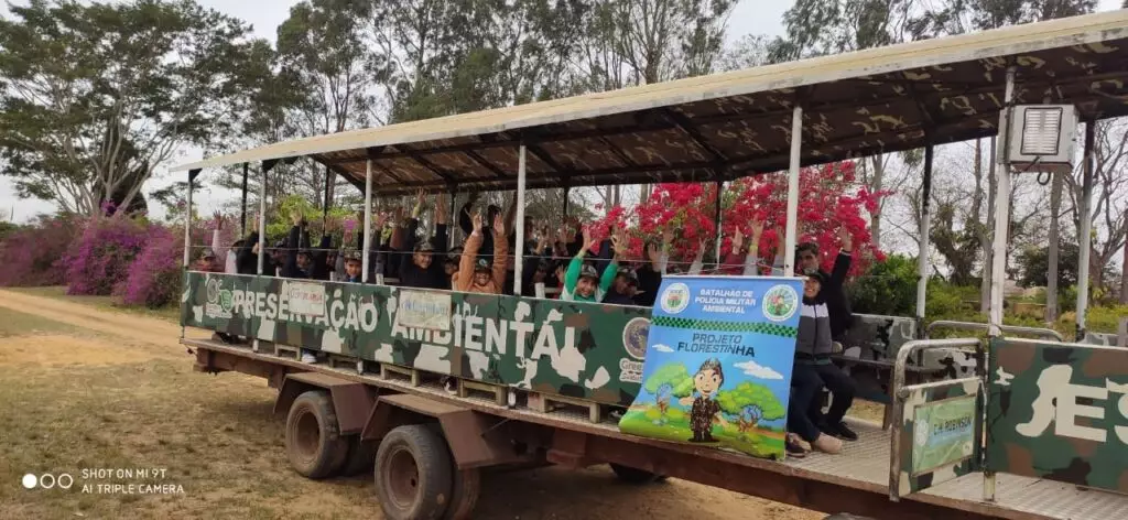 Projeto Florestinha de Amambai realiza dia de Educação Ambiental na Fazenda Green Farm, em Itaquiraí Projeto Florestinha de Amambai realiza dia de Educação Ambiental na Fazenda Green Farm, em Itaquiraí
