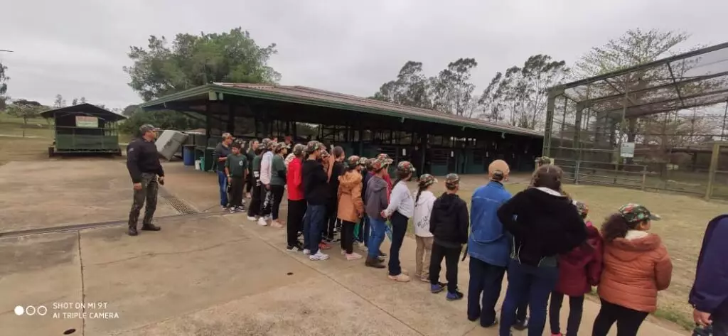Projeto Florestinha de Amambai realiza dia de Educação Ambiental na Fazenda Green Farm, em Itaquiraí Projeto Florestinha de Amambai realiza dia de Educação Ambiental na Fazenda Green Farm, em Itaquiraí