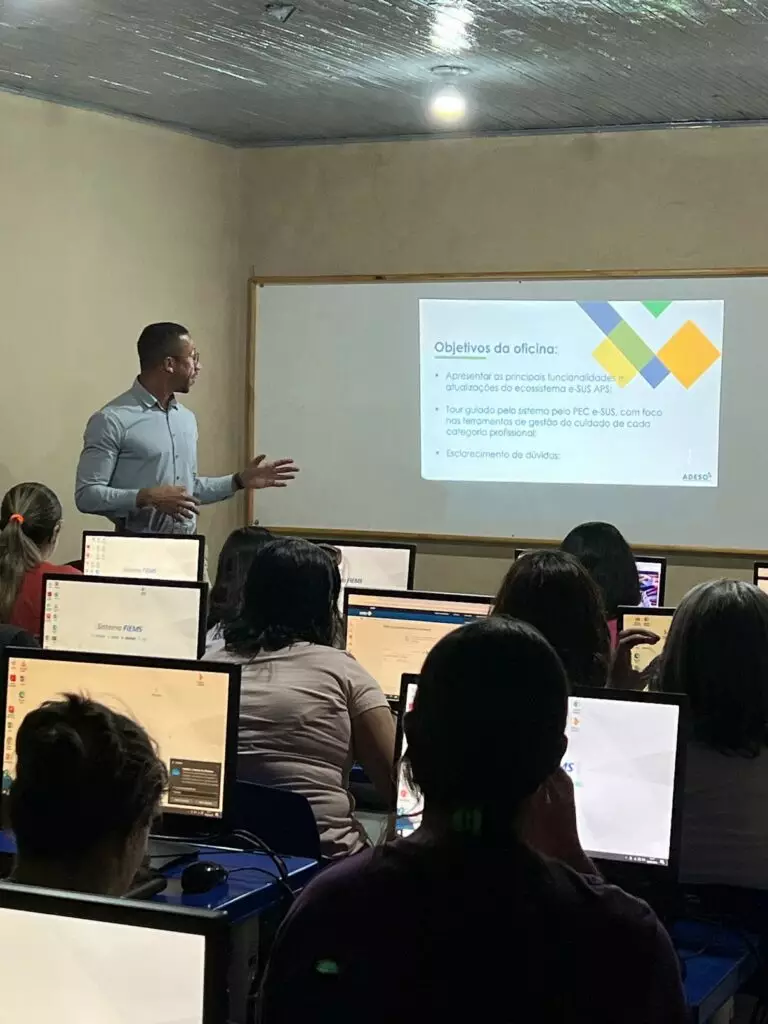 Capacitação fortalece uso do Prontuário Eletrônico do Cidadão em Amambai