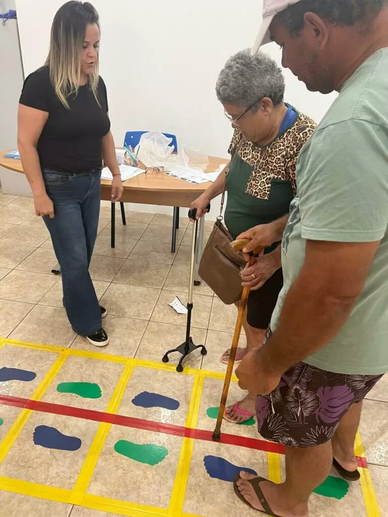 Prefeitura de Amambai entrega equipamentos de mobilidade a usuários do SUS