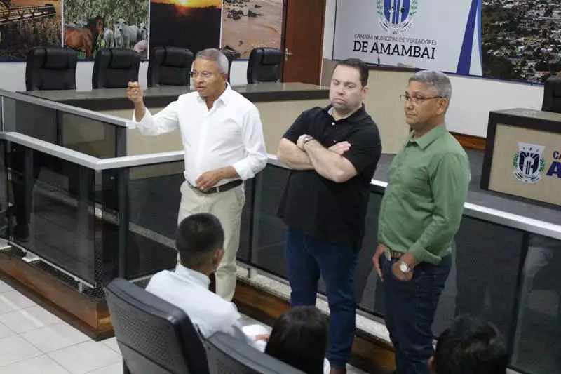 Vereadores Darci e Jota Roberto recepcionam deputados Rodolfo Nogueira e Zé Teixeira em Amambai
