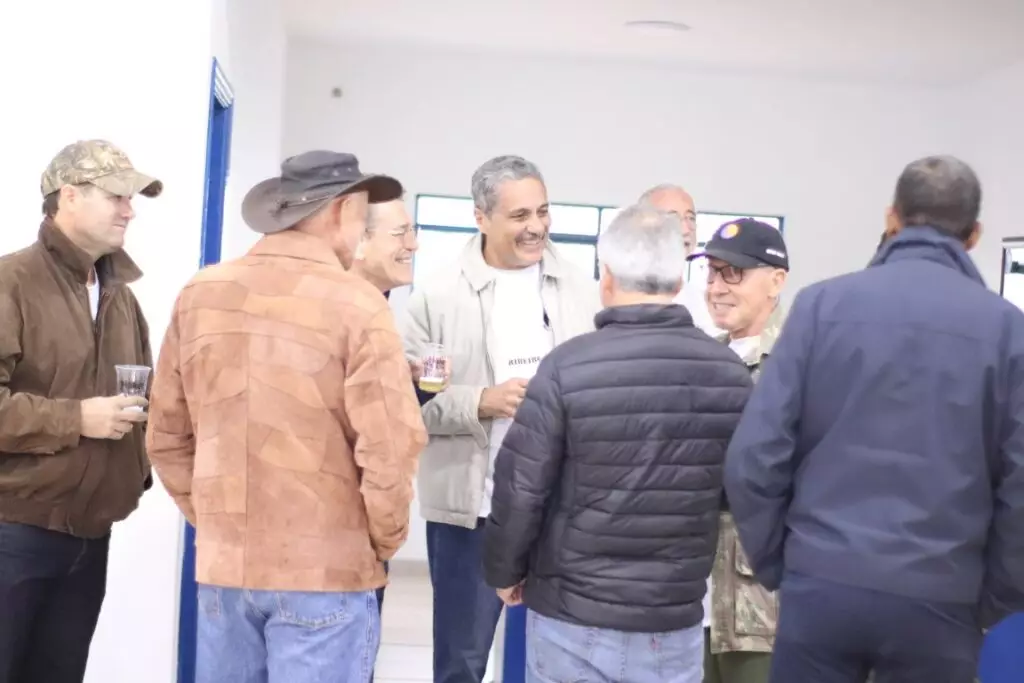 Amizade que resiste ao tempo: 7º Encontro da Turma Pedro Rufino emociona participantes em Amambai Amizade que resiste ao tempo: 7º Encontro da Turma Pedro Rufino emociona participantes em Amambai