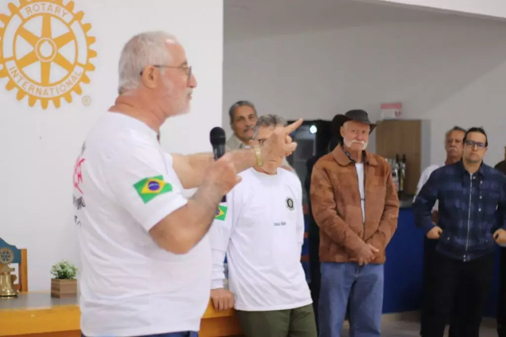 Amizade que resiste ao tempo: 7º Encontro da Turma Pedro Rufino emociona participantes em Amambai Amizade que resiste ao tempo: 7º Encontro da Turma Pedro Rufino emociona participantes em Amambai