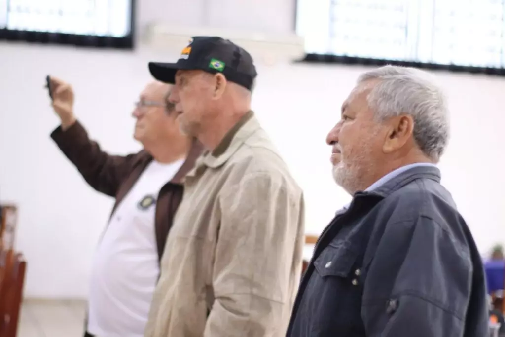 Amizade que resiste ao tempo: 7º Encontro da Turma Pedro Rufino emociona participantes em Amambai Amizade que resiste ao tempo: 7º Encontro da Turma Pedro Rufino emociona participantes em Amambai