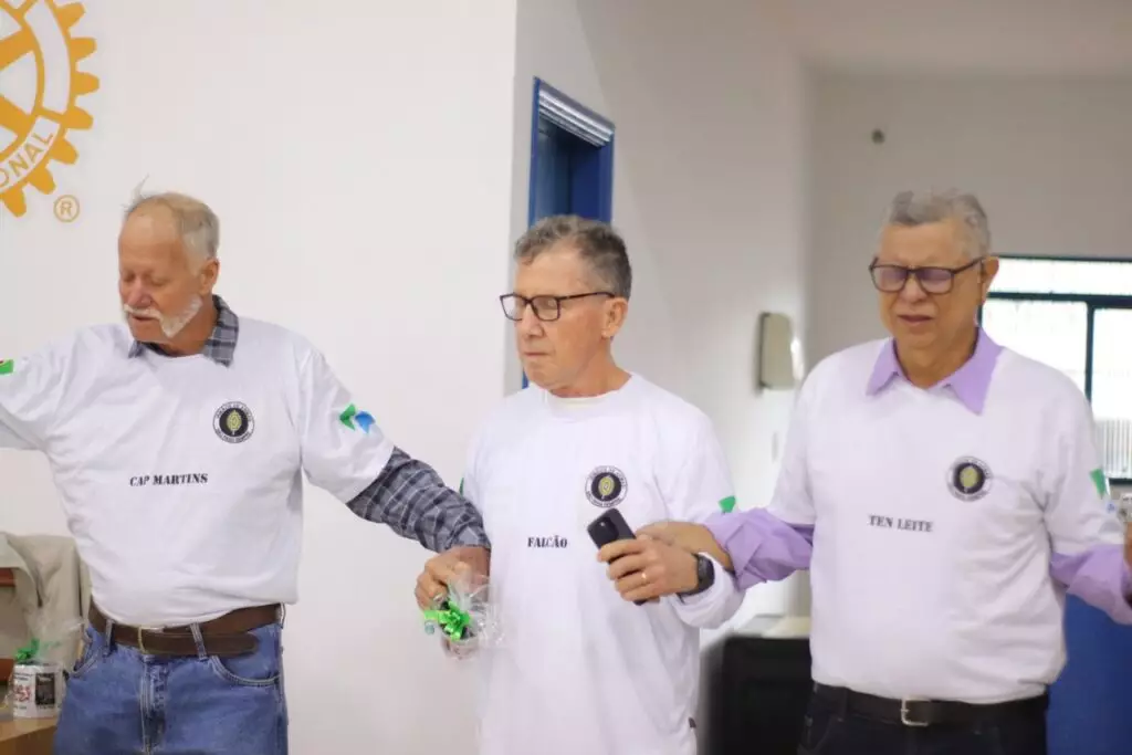 Amizade que resiste ao tempo: 7º Encontro da Turma Pedro Rufino emociona participantes em Amambai Amizade que resiste ao tempo: 7º Encontro da Turma Pedro Rufino emociona participantes em Amambai