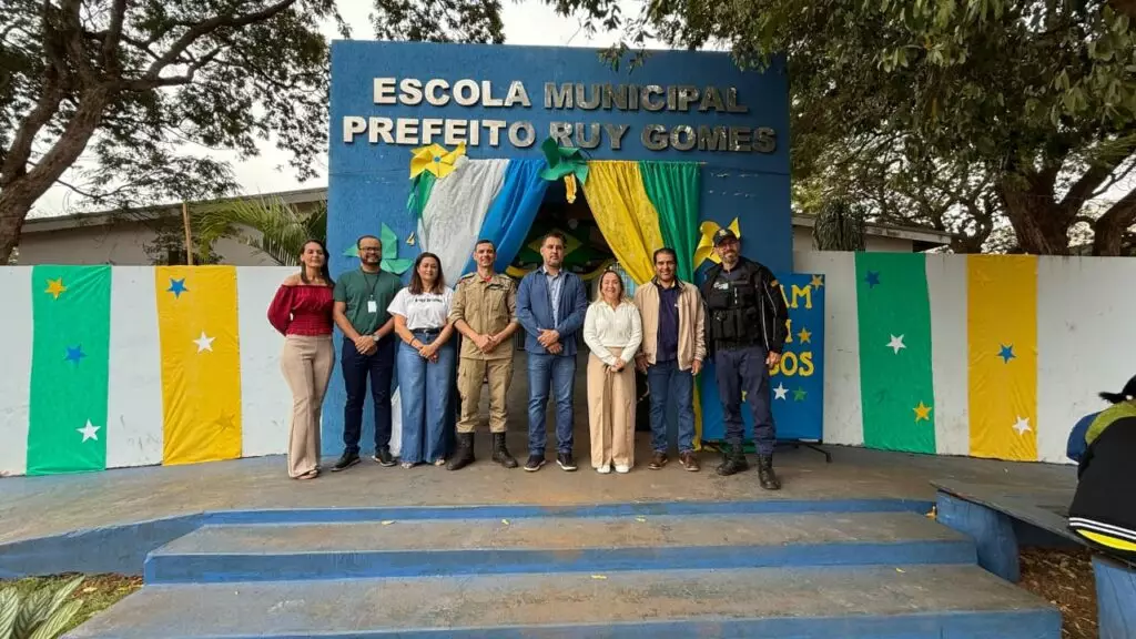 Compromisso que transforma: Deputada Lia Nogueira resgata desfile cívico em Vila São Pedro