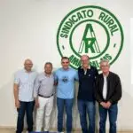 Prefeitura de Amambai firma parcerias e convênios com entidades e APMs