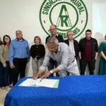 Prefeitura de Amambai firma parcerias e convênios com entidades e APMs