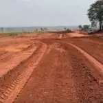 Legislativo de Paranhos: vereadores acompanham manutenção em estrada de acesso à comunidade rural