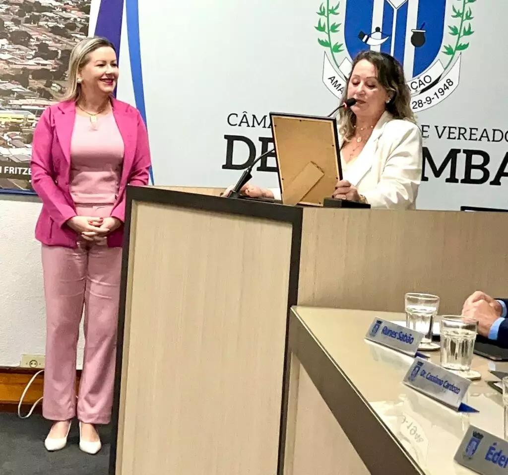 Com grandes serviços prestados, tanto no campo social como político, Janete Córdoba é homenageada pela Câmara Municipal em Amambai Com grandes serviços prestados, tanto no campo social como político, Janete Córdoba é homenageada pela Câmara Municipal em Amambai