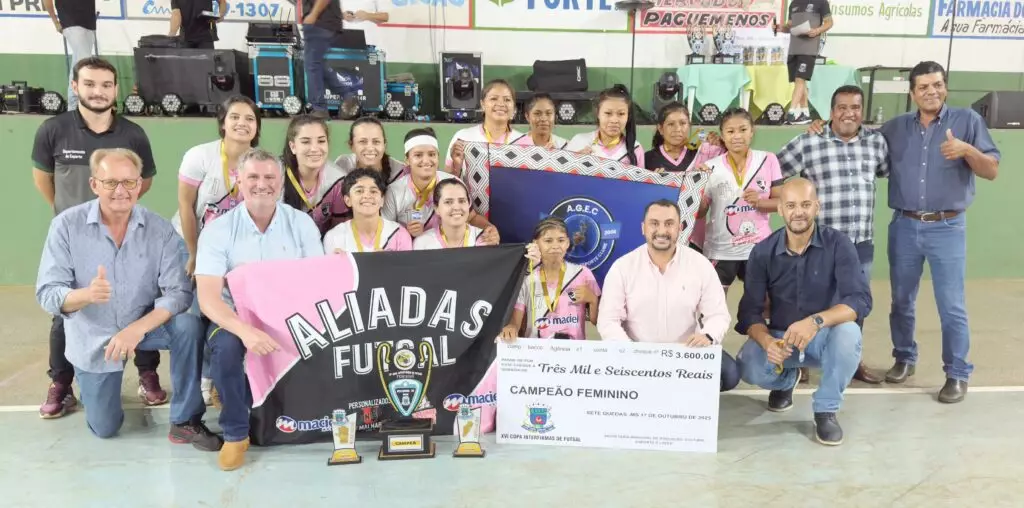 Jogos emocionantes e recorde de público marcaram as finais da XVI Copa Interfirmas de Futsal em Sete Quedas Jogos emocionantes e recorde de público marcaram as finais da XVI Copa Interfirmas de Futsal em Sete Quedas