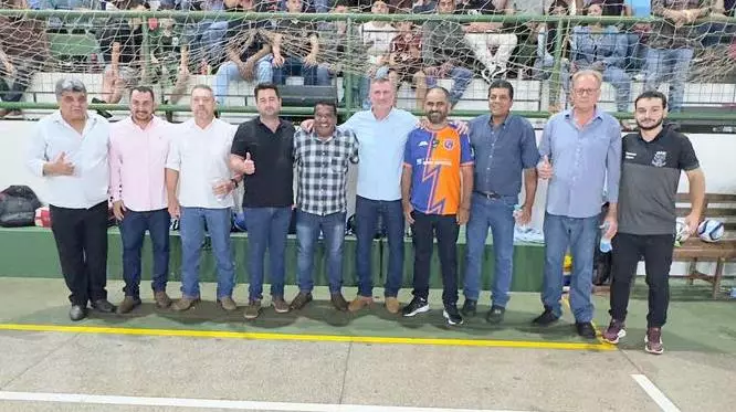 Jogos emocionantes e recorde de público marcaram as finais da XVI Copa Interfirmas de Futsal em Sete Quedas Jogos emocionantes e recorde de público marcaram as finais da XVI Copa Interfirmas de Futsal em Sete Quedas